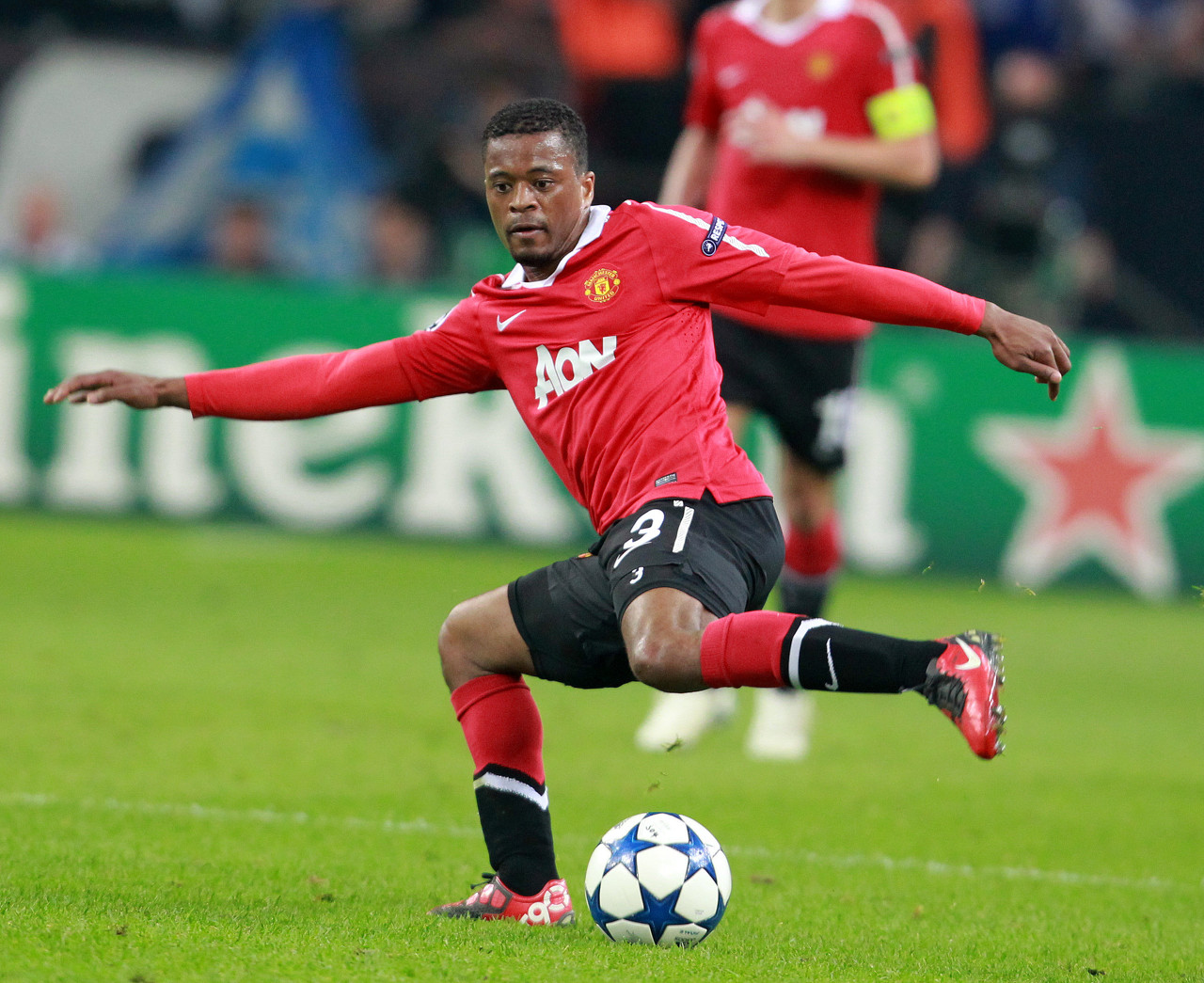 的篮板球 的篮板球